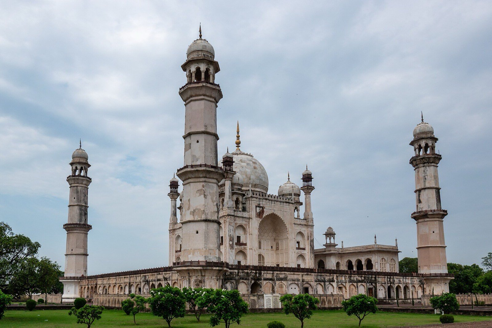 Shirdi to Aurangabad Tour — Aurangabad (Chhatrapati Sambhajinagar)